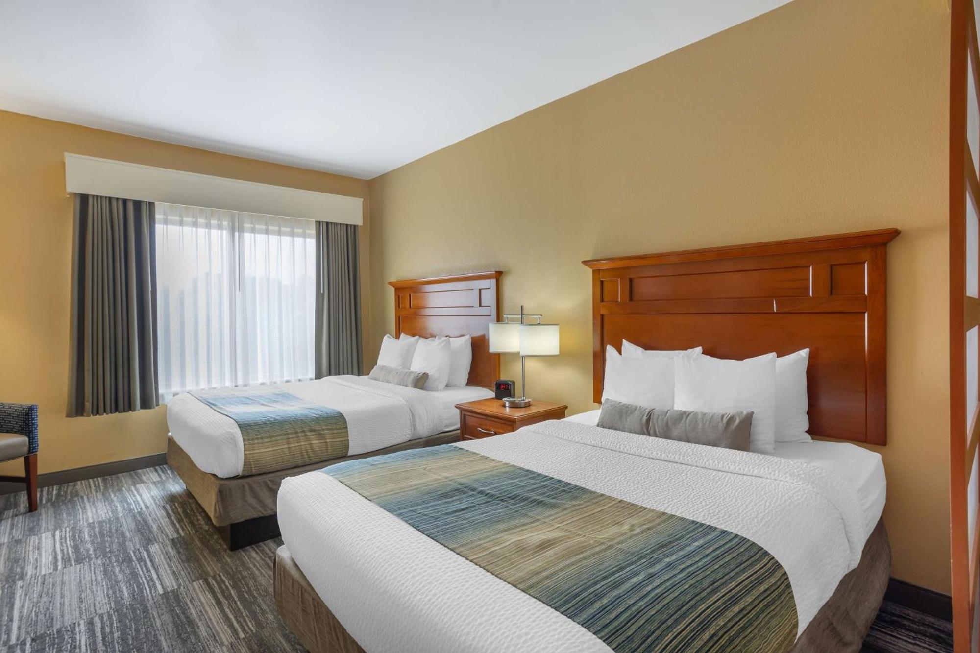Best Western Plus University Park Inn & Suites State College Buitenkant foto