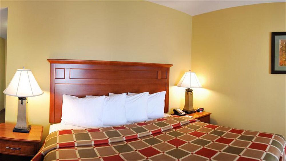 Best Western Plus University Park Inn & Suites State College Buitenkant foto